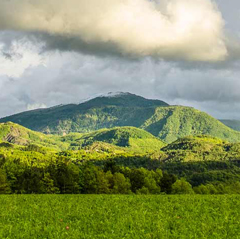 motte du caire aux alentours du camping clot du jay