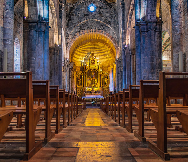 sisteron notre dame des pommiers proche camping