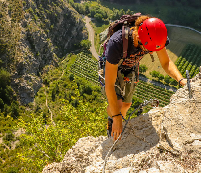 via ferrata grande fistoire proche camping clot du jay